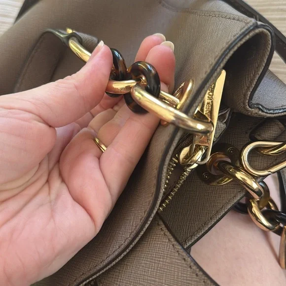 MICHAEL MICHAEL KORS Cynthia Saffiano Leather Satchel - Picture 14 of 14